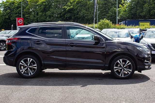 Nissan Qashqai 1.2 DIG-T N-Connecta