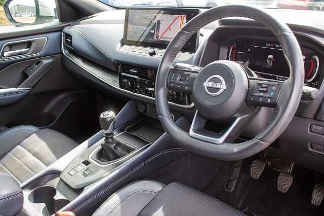 Nissan Qashqai 1.3 DiG-T MH Tekna 5dr