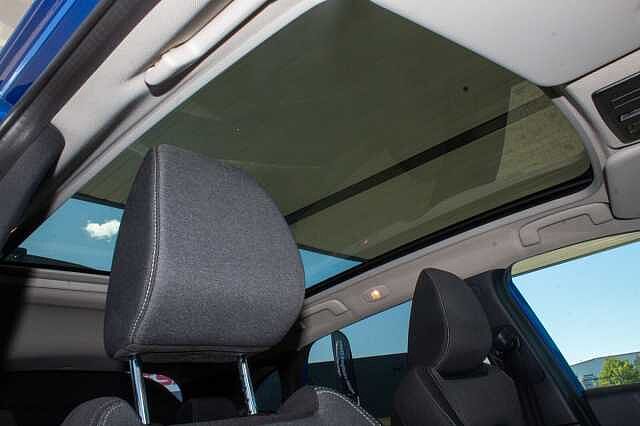 Nissan Qashqai 1.3 DiG-T MH Premiere Edition 5dr