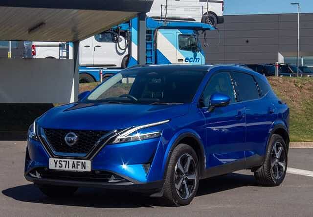 Nissan Qashqai 1.3 DiG-T MH Premiere Edition 5dr