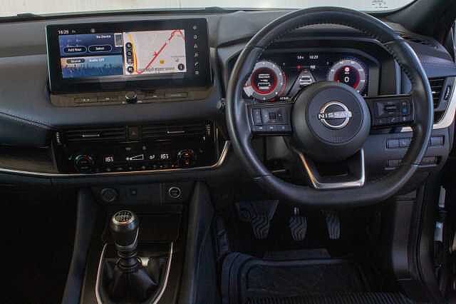 Nissan Qashqai 1.3 DiG-T MH Tekna 5dr