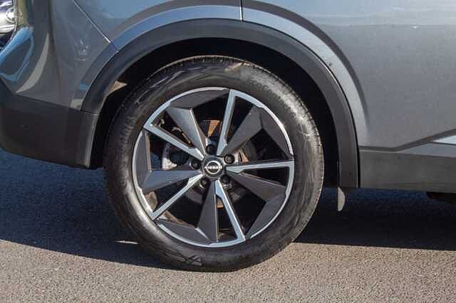 Nissan Qashqai 1.3 DiG-T MH Tekna 5dr