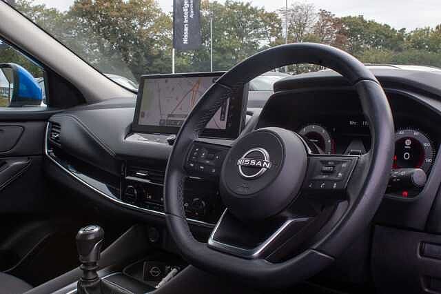 Nissan Qashqai 1.3 DiG-T MH N-Connecta 5dr