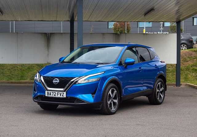 Nissan Qashqai 1.3 DiG-T MH N-Connecta 5dr