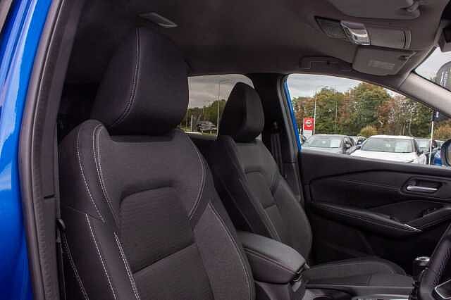 Nissan Qashqai 1.3 DiG-T MH N-Connecta 5dr