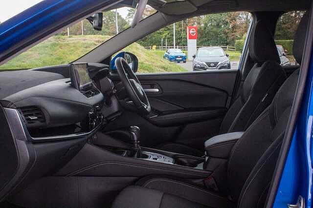 Nissan Qashqai 1.3 DiG-T MH N-Connecta 5dr