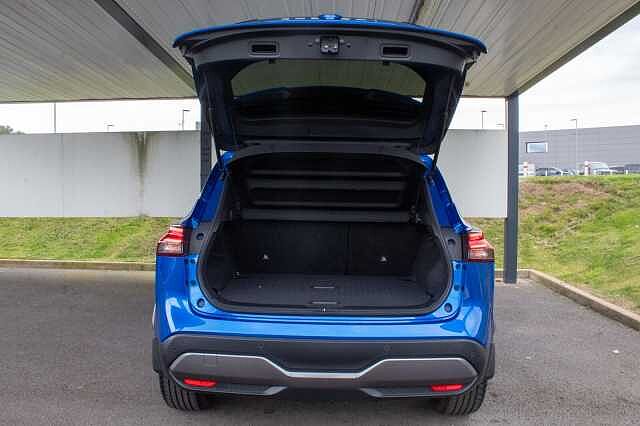 Nissan Qashqai 1.3 DiG-T MH N-Connecta 5dr