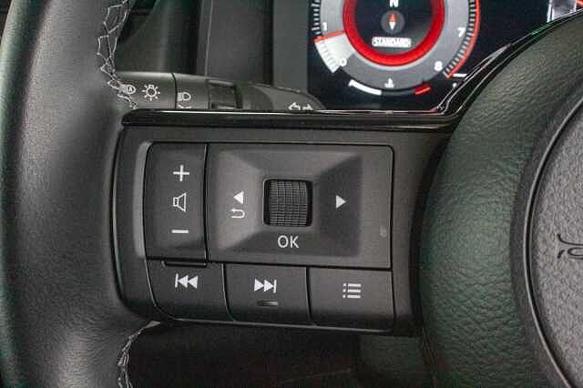 Nissan Qashqai 1.3 DiG-T MH N-Connecta 5dr