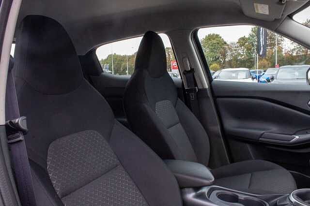 Nissan Juke 1.0 DiG-T Acenta Premium 5dr