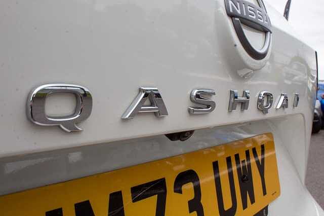 Nissan Qashqai 1.3 DiG-T MH Tekna 5dr