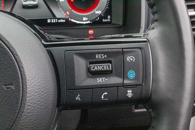 Nissan Qashqai 1.3 DiG-T MH Tekna 5dr