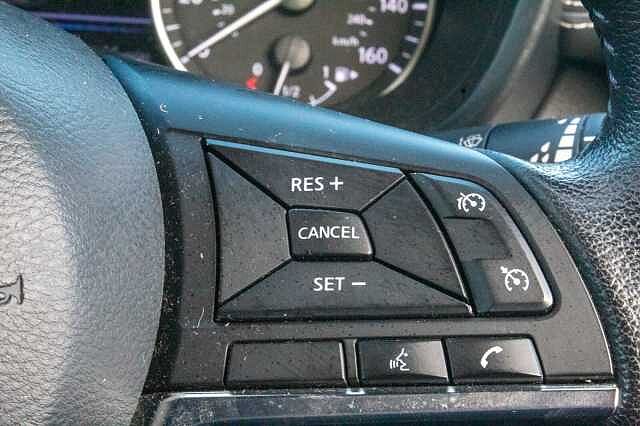 Nissan Juke 1.0 DiG-T N-Connecta 5dr