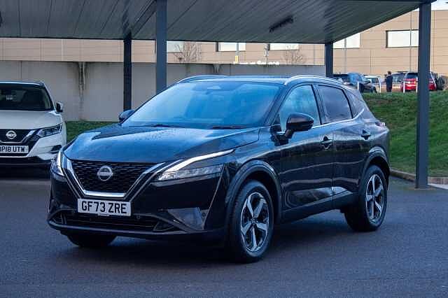 Nissan Qashqai 1.3 DiG-T MH N-Connecta 5dr