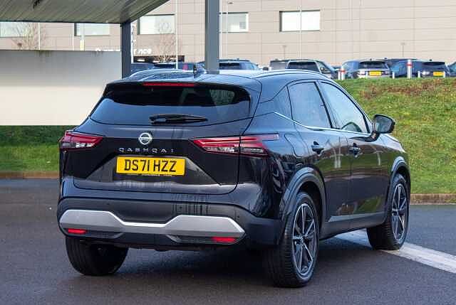 Nissan Qashqai 1.3 DiG-T MH Tekna 5dr