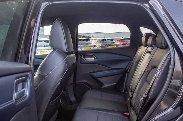 Nissan Qashqai 1.3 DiG-T MH Tekna 5dr