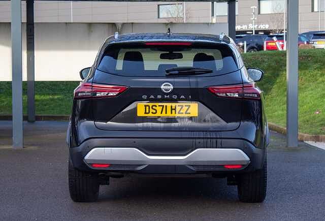 Nissan Qashqai 1.3 DiG-T MH Tekna 5dr