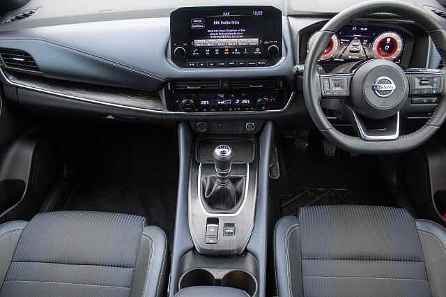 Nissan Qashqai 1.3 DiG-T MH Tekna 5dr