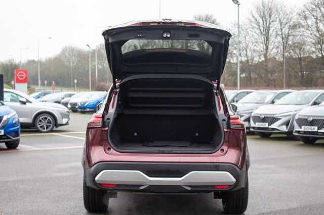 Nissan Qashqai 1.3 DiG-T MH Tekna 5dr