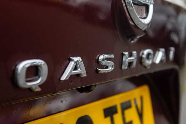 Nissan Qashqai 1.3 DiG-T MH Tekna 5dr