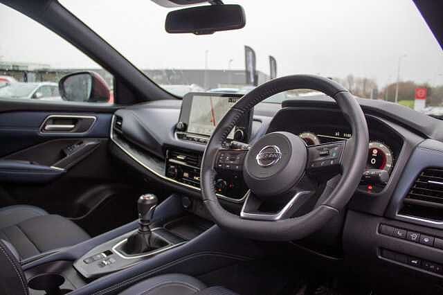 Nissan Qashqai 1.3 DiG-T MH Tekna 5dr