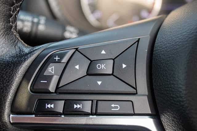 Nissan Juke 1.0 DiG-T 114 Tekna 5dr