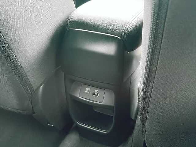 Nissan Juke 1.0 DiG-T N-Connecta 5dr