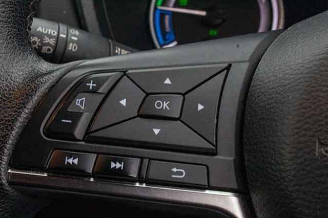 Nissan Juke 1.6 Hybrid Premiere Edition 5dr Auto